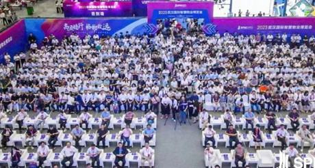 最新动态丨AG九游会J9中国空间科技智慧照明节能方案在武汉物博会上首次亮相